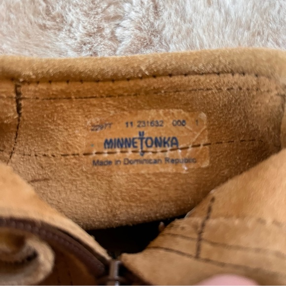 Minnetonka Double Fringe Side Zip Boot - Size 11 - Picture 7 of 11